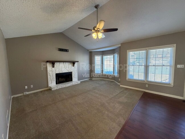 Building Photo - 2063 Winsburg Dr