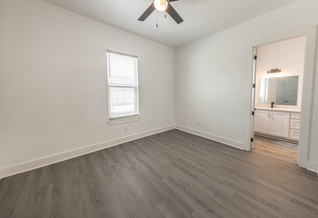 Building Photo - 19108 County Rd 2240