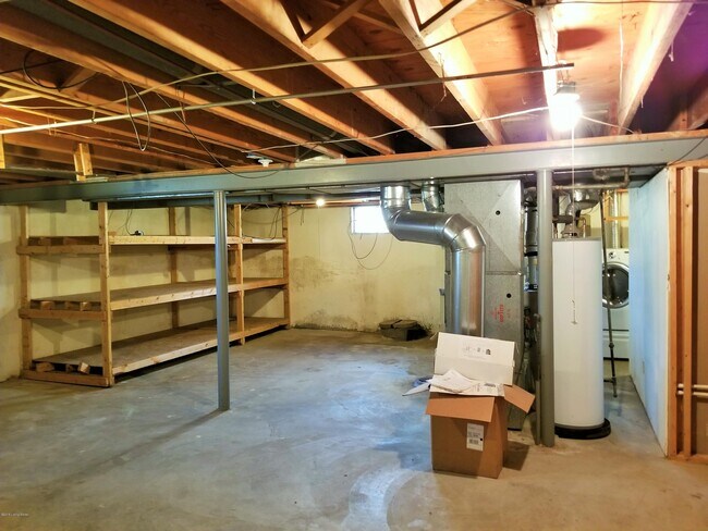 Building Photo - 8203 Camberley Dr