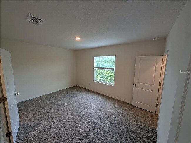 Building Photo - 11154 Crescent Deer Dr
