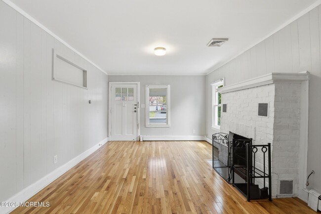 Building Photo - 5 Rickard Ct