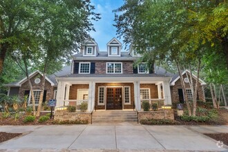 Building Photo - The Estates at Ballantyne