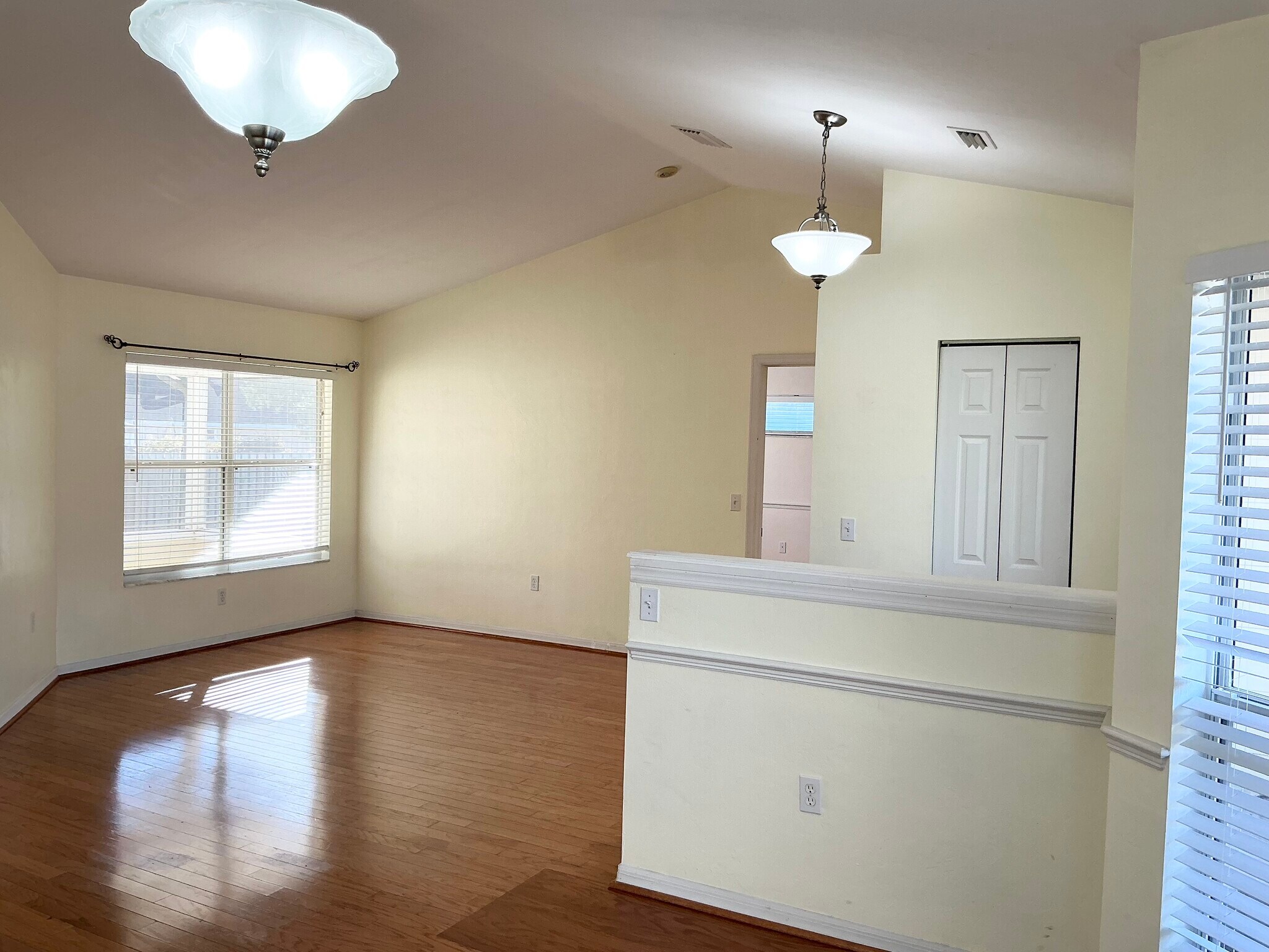 Building Photo - 8707 NW 10th Pl