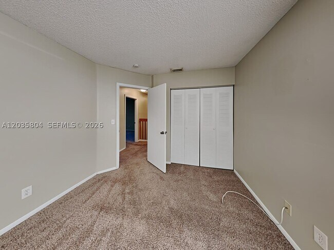 Building Photo - 2121 NW 184th Way