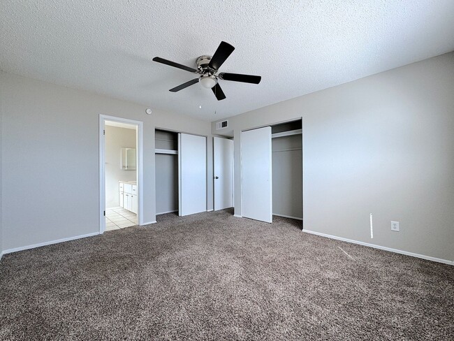 Building Photo - 10200 Galahad Way