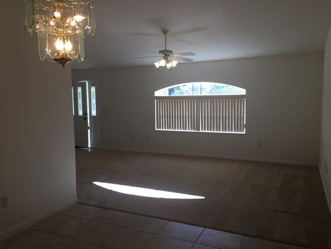 Building Photo - Beautiful 3 /2 Home with HUGE Lanai!