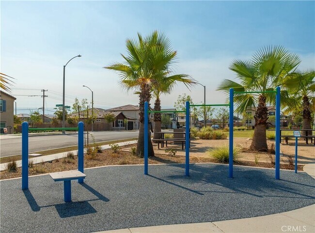 Building Photo - 9654 Honeyberry Ln