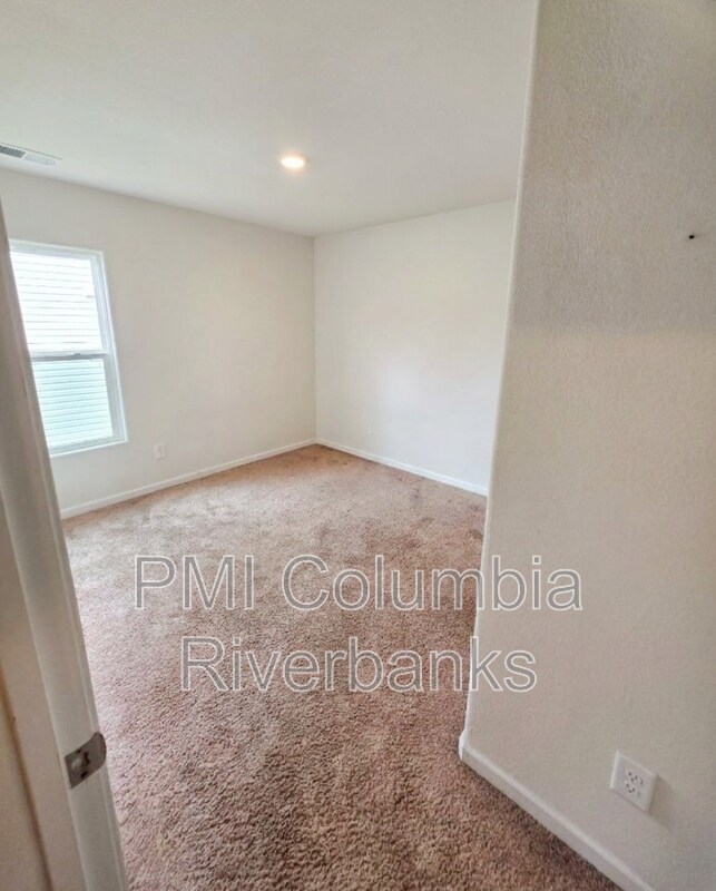 Building Photo - 218 Sundew Rd