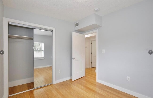 Building Photo - 2307 S Mills Ave