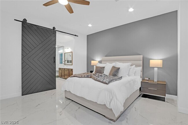 Building Photo - 9 Porto Malaga St