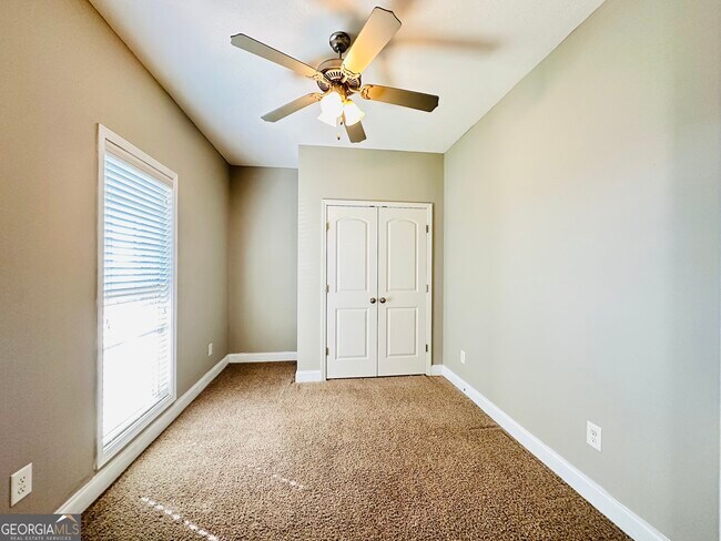 Building Photo - 1255 Woodville Ct