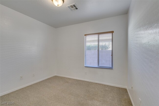 Building Photo - 4013 Gliding Gulls Ave