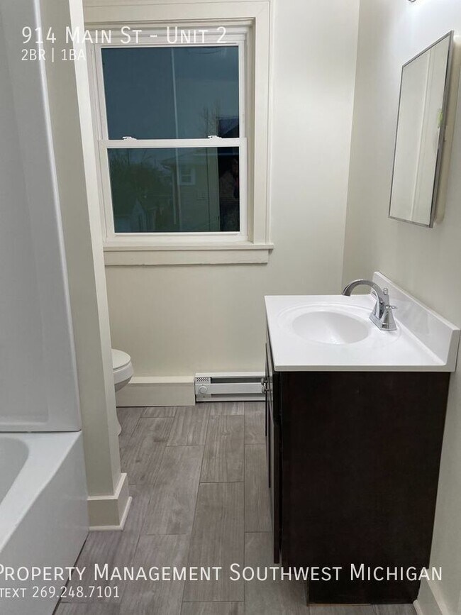 1/2 OFF THE FIRST MONTH! Come see this bea... 914 Main St St. Joseph MI 49085 Apartment Finder