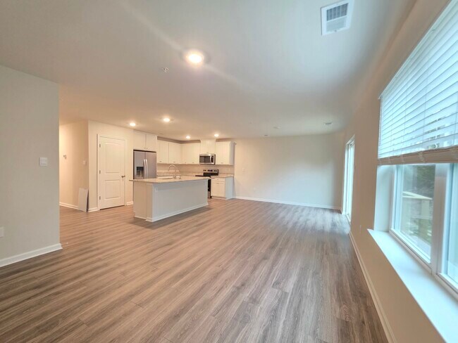 Building Photo - 1105 Albritton Ln