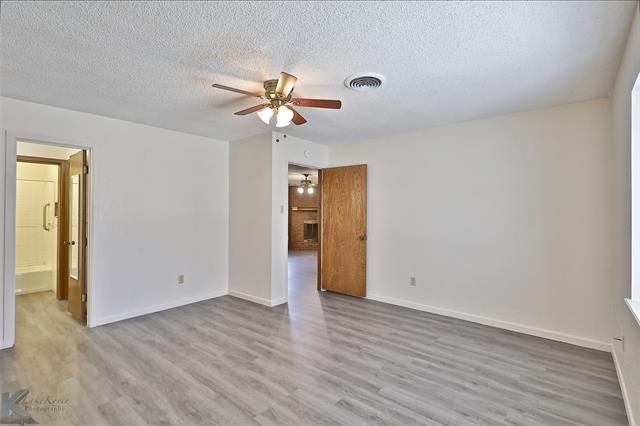 Building Photo - 3718 Brookhollow Dr