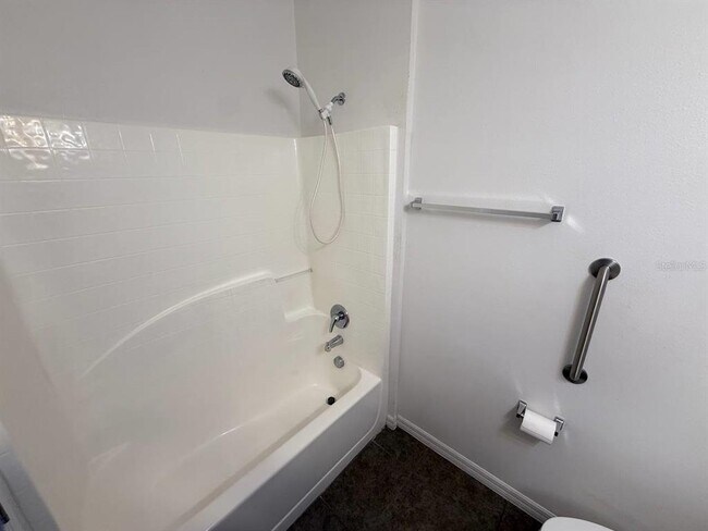 Building Photo - 620 del Pilar Dr