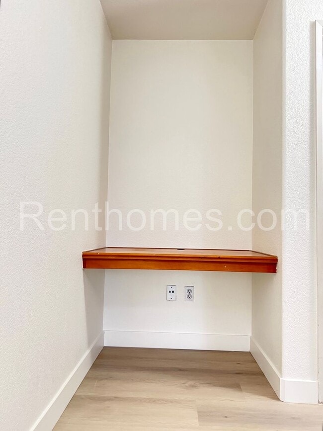 Building Photo - 1603 White Hickory Pl
