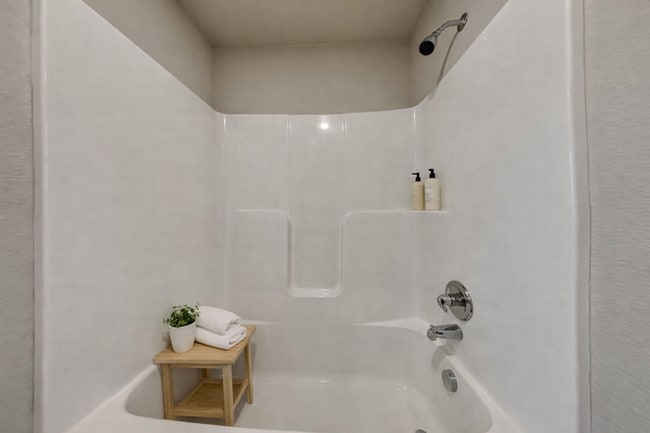 Building Photo - Spacious 3-Bedroom Home with Hardwood Floors & Patio in Blue Springs, MO