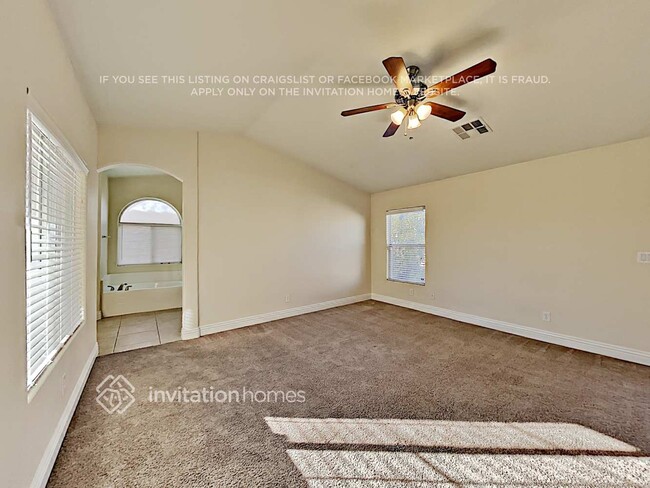 Building Photo - 1676 Little Crow Ave
