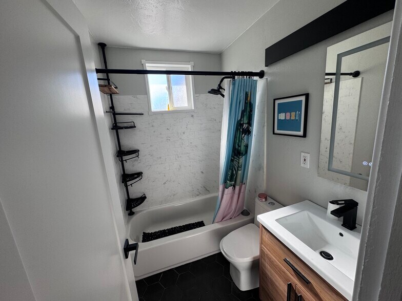 Bathroom - 4120 18th Ave