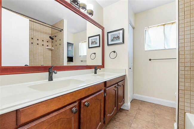Building Photo - 8241 NW 54th Ct