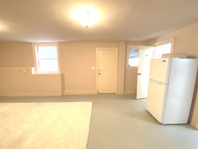 Building Photo - 1251 Sunnyhills Rd