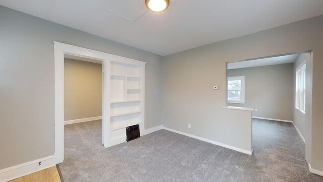 Building Photo - Old Brooklyn Area - 3 Bedrooms - Single Fa...