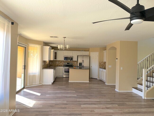 Building Photo - 3545 Crescent