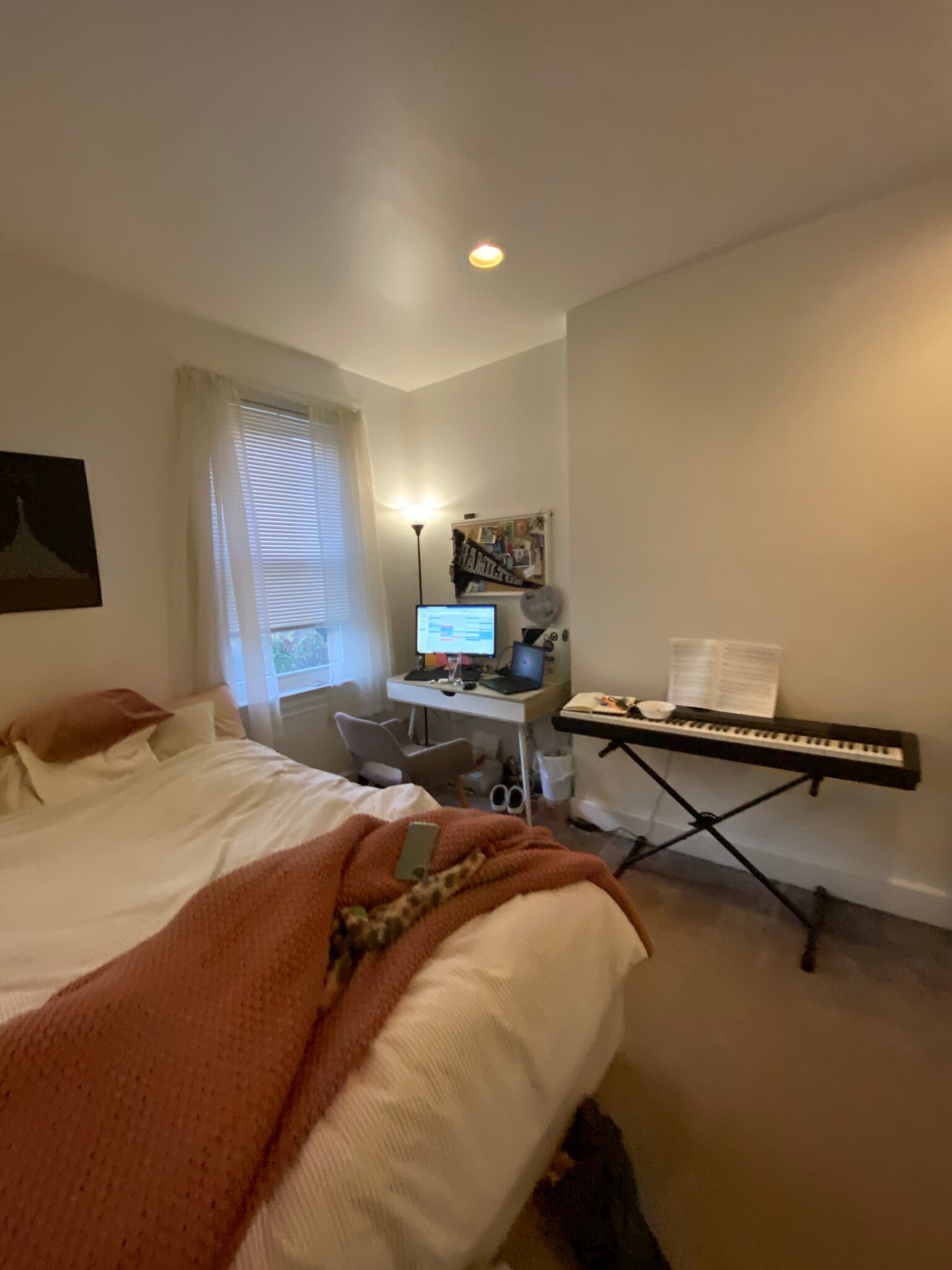 Building Photo - 370 S Negley Ave