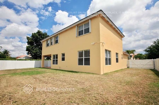 Building Photo - 14284 SW 159th Pl