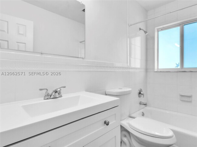 Building Photo - 10015 SW 85th St