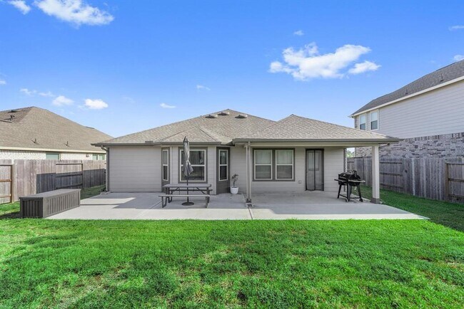 Building Photo - 4811 Sierra Ridge Dr