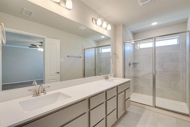 Building Photo - 3404 Becker Dr