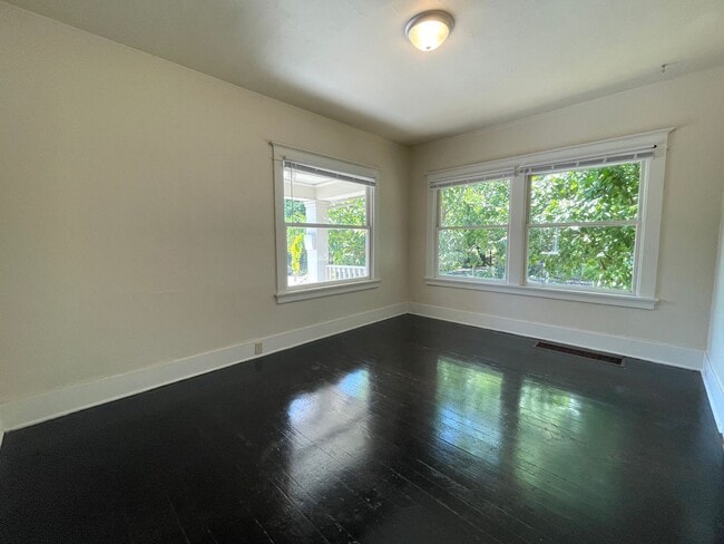 Building Photo - Central NE House with Basement, Hardwood F...
