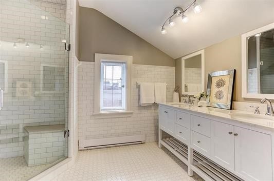 Building Photo - 219 Riverside Dr