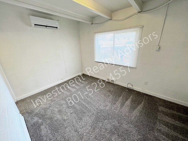 Building Photo - 2253 S 700 E
