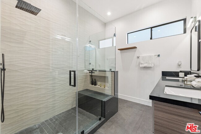 Building Photo - 22747 Erwin St