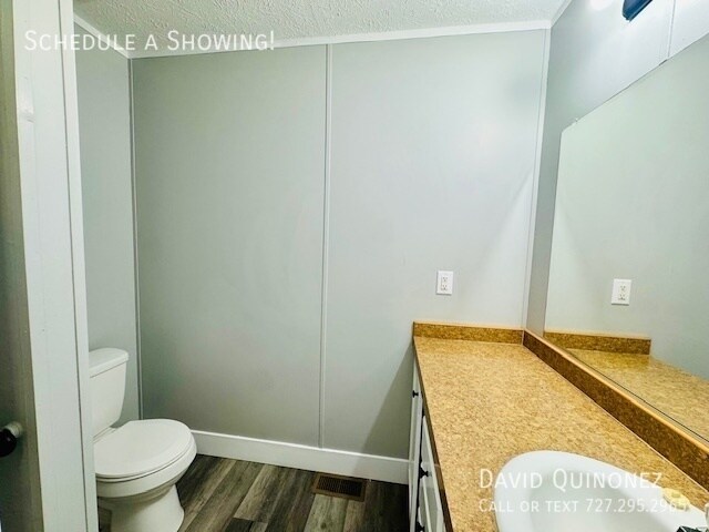 Building Photo - 701 Mill St