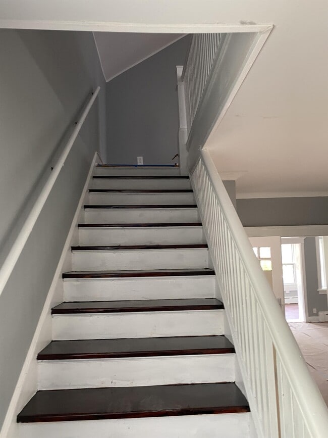 Building Photo - 7324 S Oglesby Ave