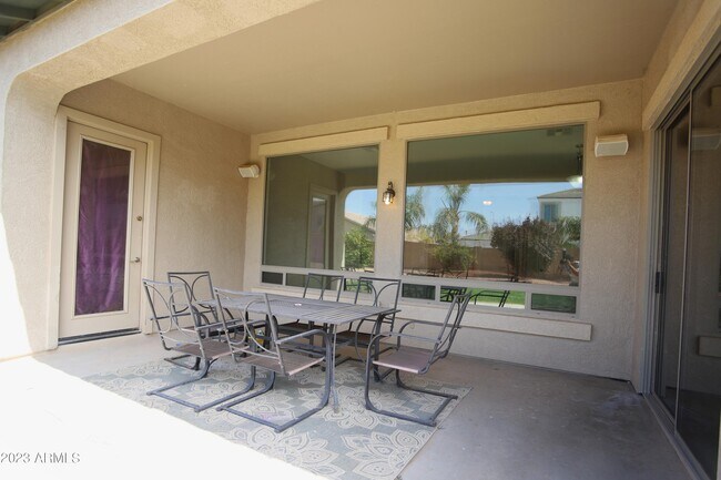 Building Photo - 779 E Mead Dr