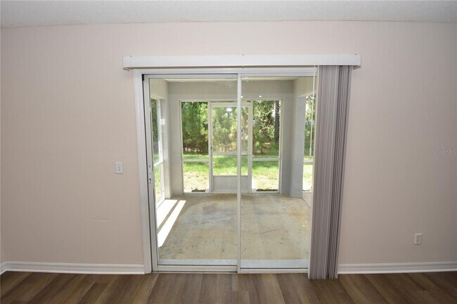 Building Photo - 19 Burning Ember Ln