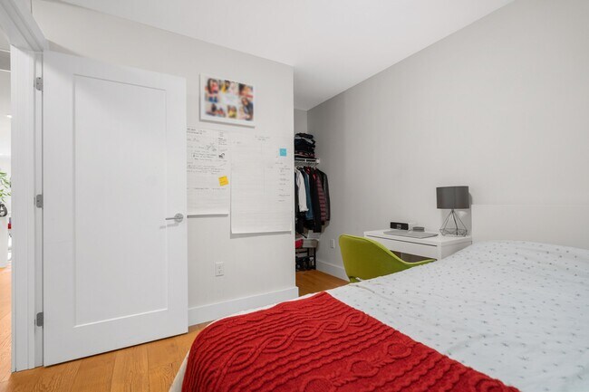 Second Bedroom - 250 Meridian St