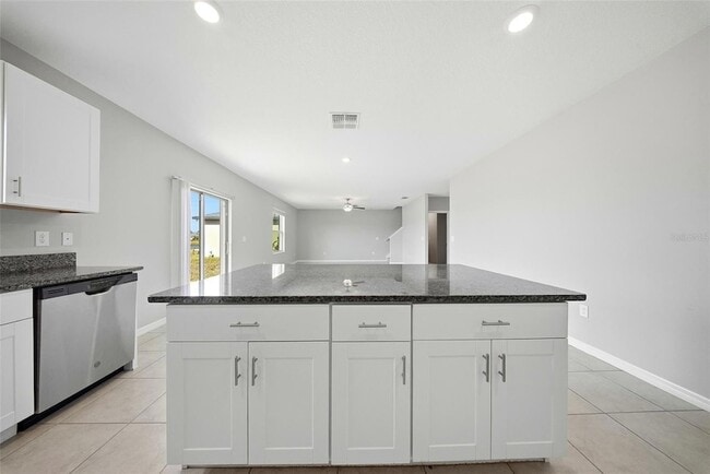 Building Photo - 15617 Charr Island St