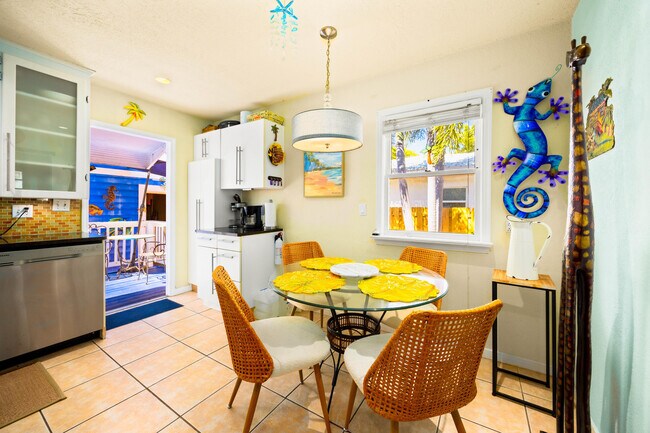 Building Photo - 1111 N K St