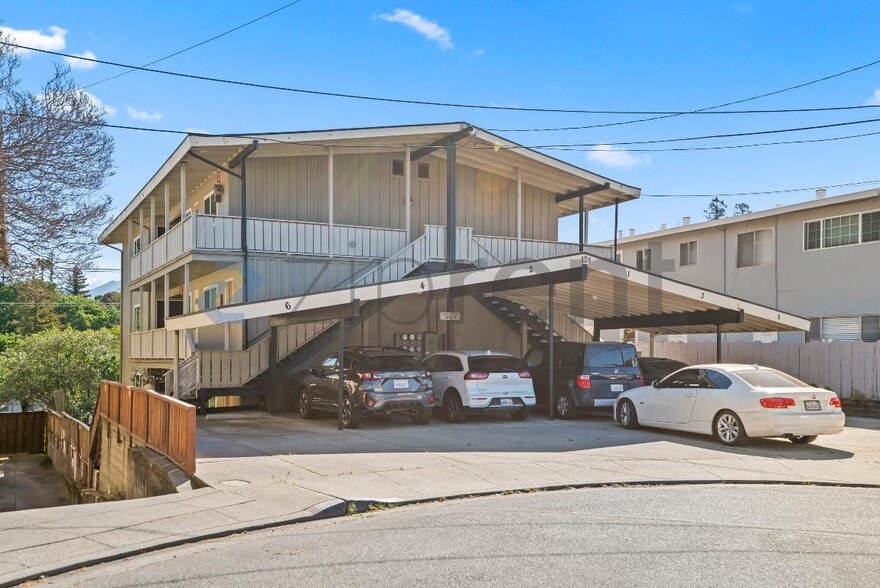 Building Photo - 138 Village Ct