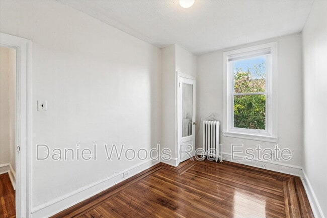 Building Photo - 6227 Addison St