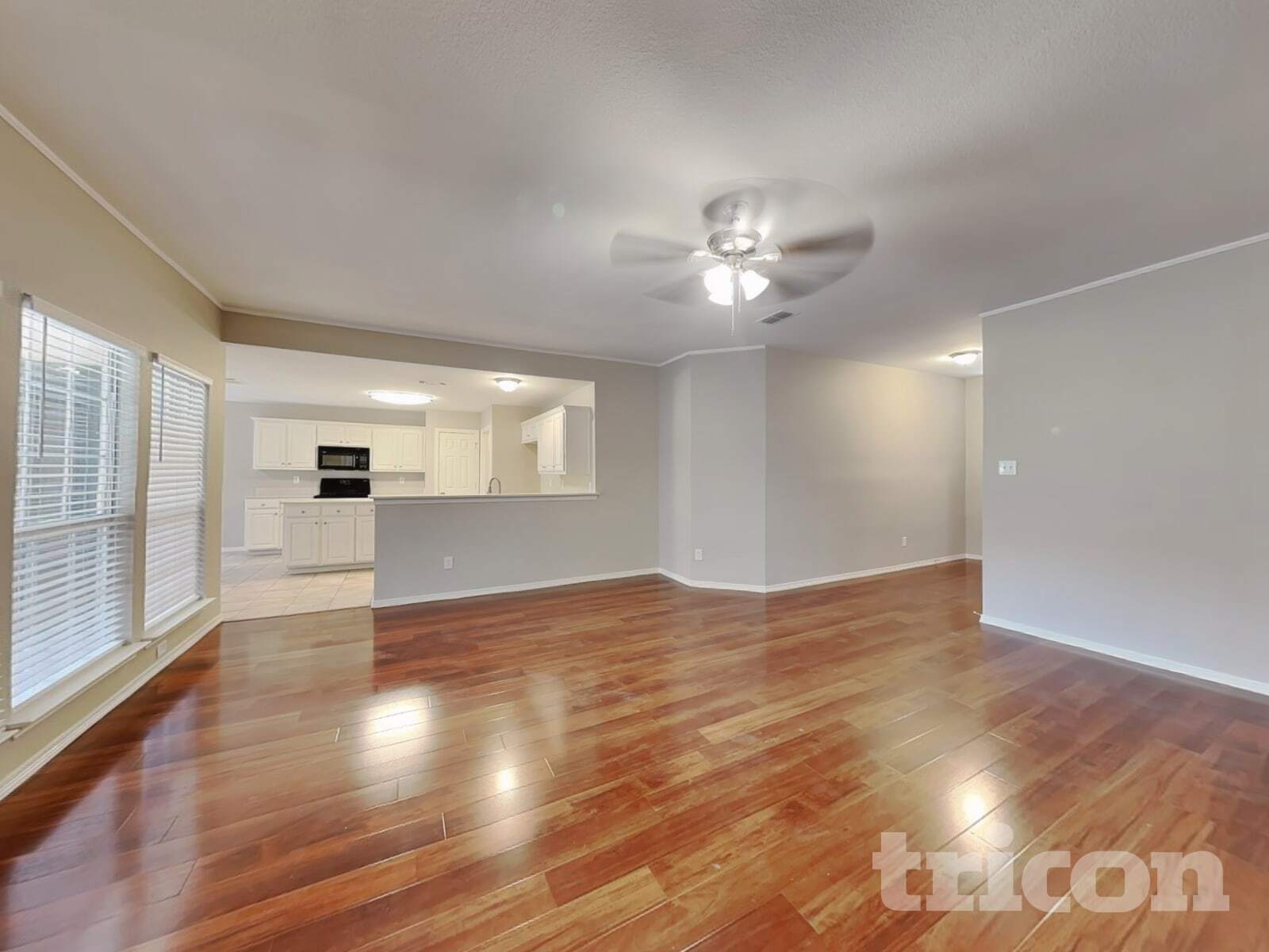 Building Photo - 5005 Vaquero Dr