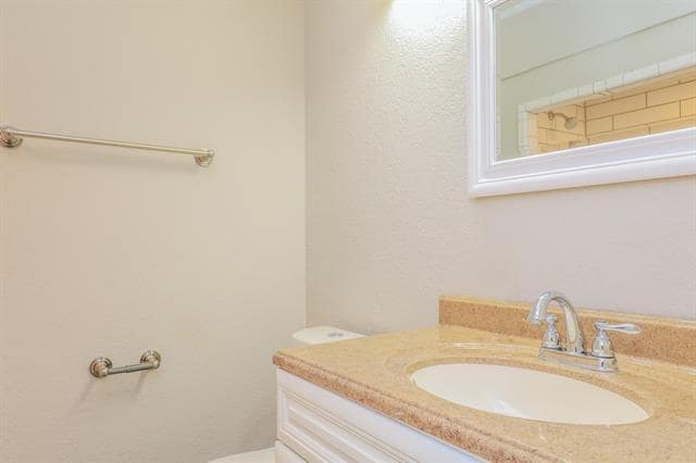 Building Photo - 142 Elmridge Cir