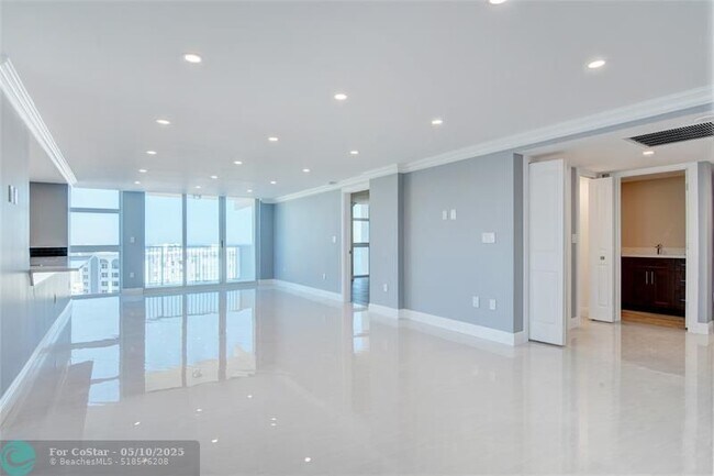 Building Photo - 1360 S Ocean Blvd