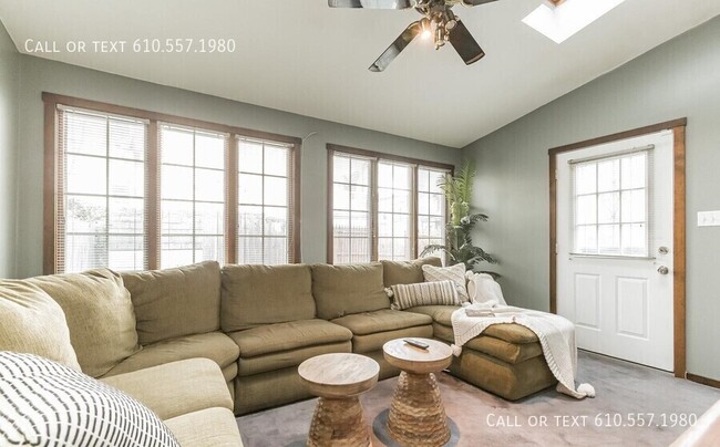 Building Photo - Charming 3-Bedroom Home for Rent in Darby,...